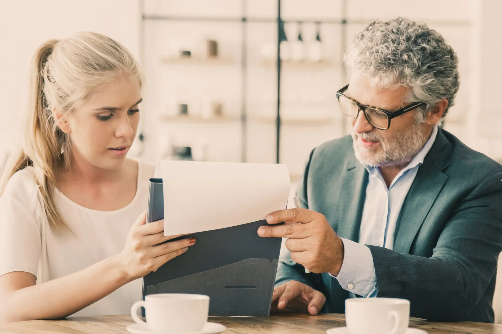 How Bankruptcy Shapes Divorce Outcomes: A Guide for Navigating Tough Times